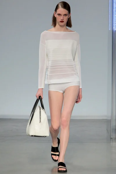 Look 24